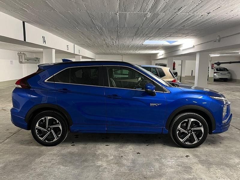 Gebraucht Mitsubishi Eclipse Cross Select 188 PS (138 kW) 2022 Blau SUV