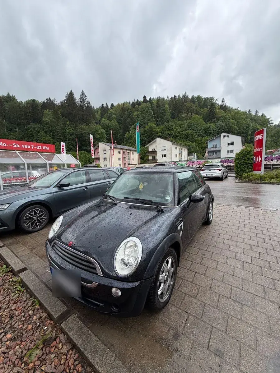 Gebraucht Mini ONE Seven 90 PS (66 kW) 2005 Schwarz Kleinwagen