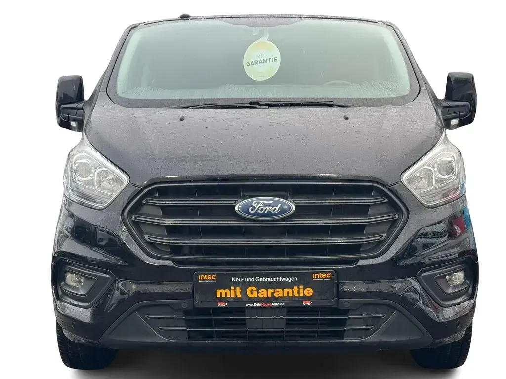Używany Ford Transit 131 KM (96 kW) 2019 Czarny Minivan
