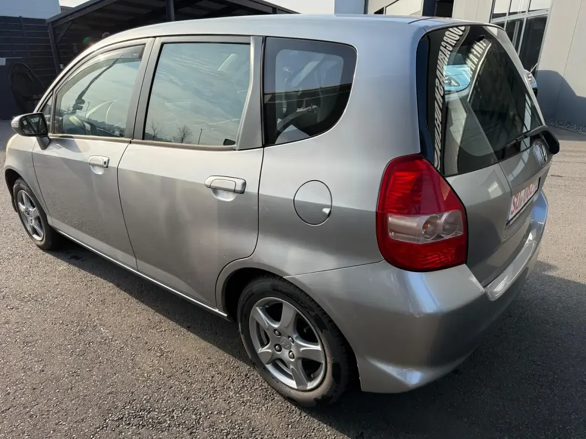 Occasion Honda Jazz LS 83 ch (61 kW) 2008 Gris Citadine