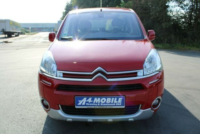 Gebraucht Citroën Berlingo SELECTION 92 PS (67 kW) 2014 Rot Van / Kleinbus