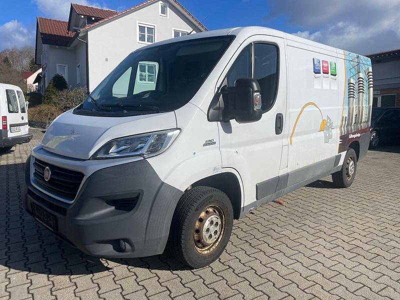Gebraucht Fiat Ducato 130 PS (95 kW) 2016 Weiß Van