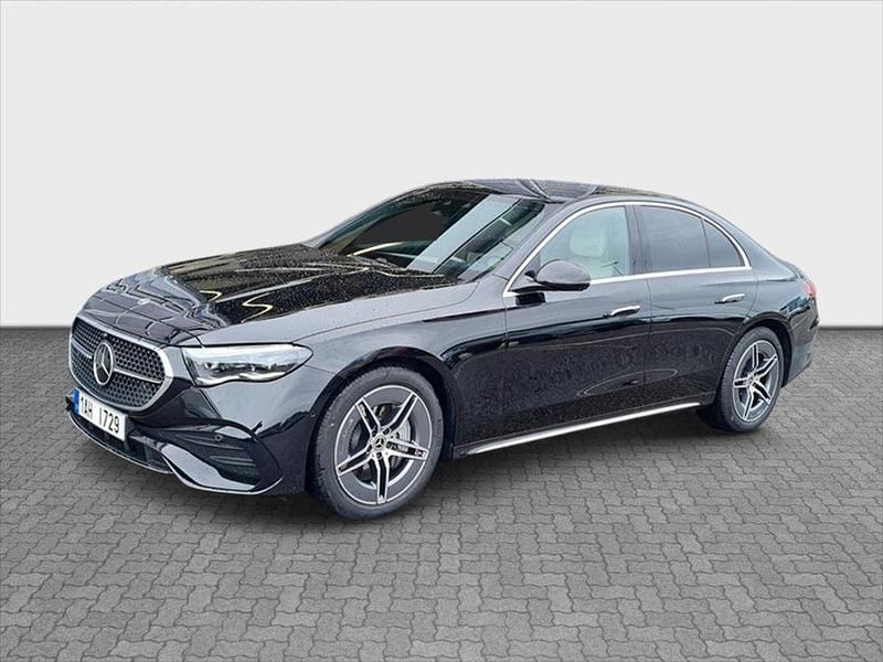 Schwarz Gebraucht 2024 Mercedes E220 AMG line Limousine | 66.265 € - Bild 1/4
