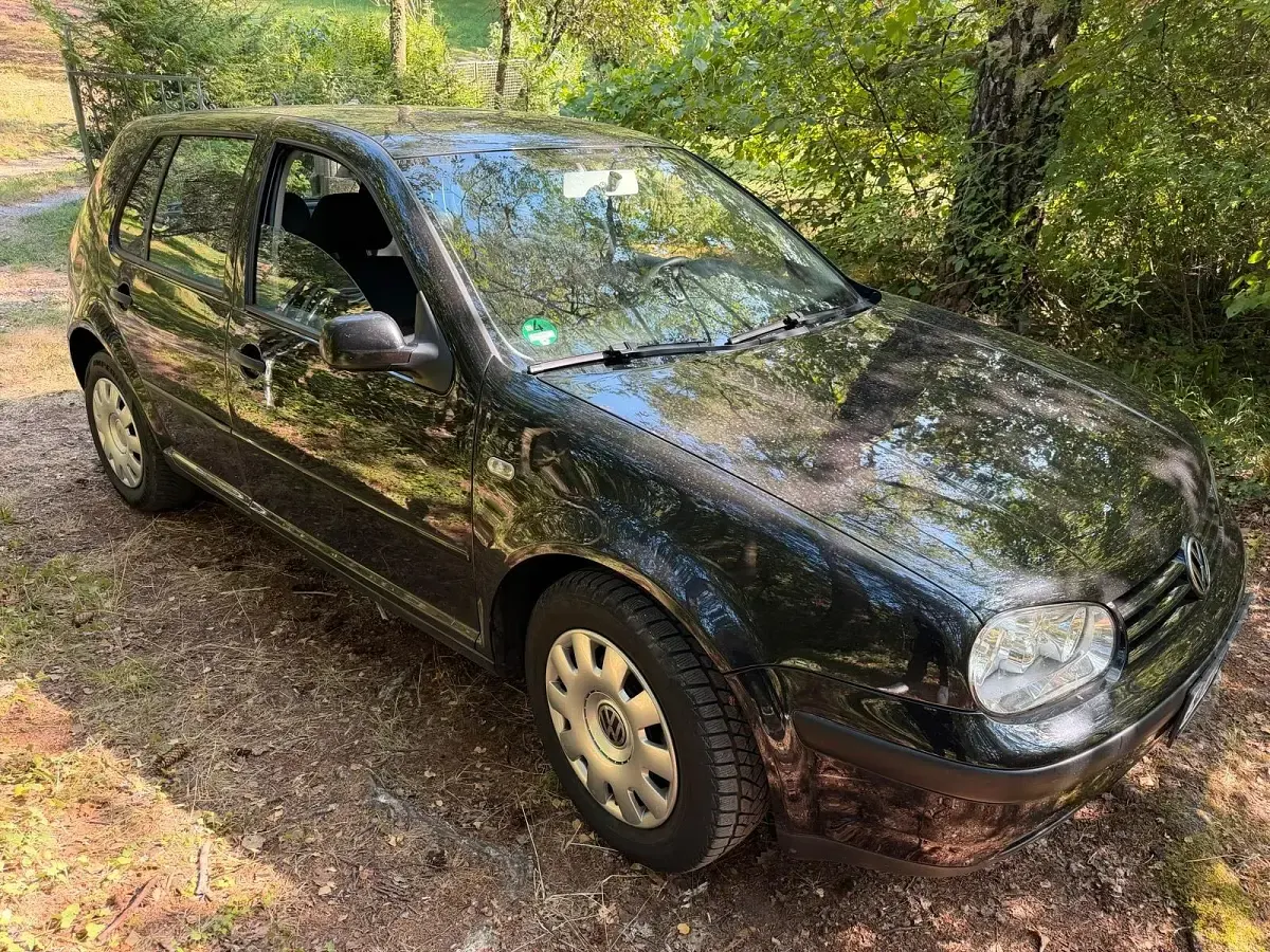 Gebraucht VW Golf IV 110 PS (80 kW) 2003 Schwarz Kleinwagen