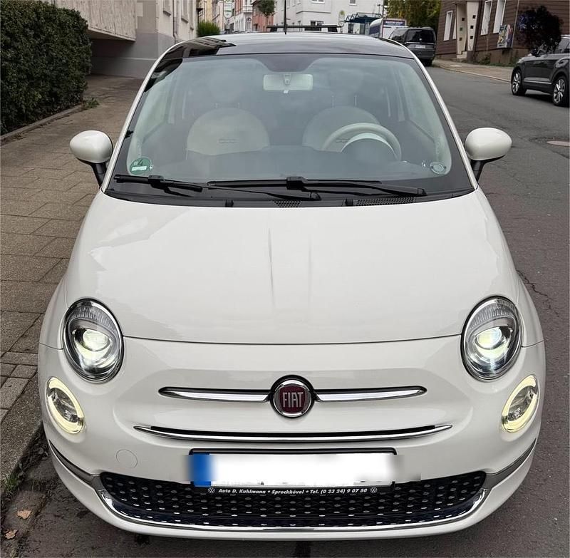 Weiß Gebraucht 2019 Fiat 500 Lounge Kleinwagen | 10.555 € - Bild 1/4