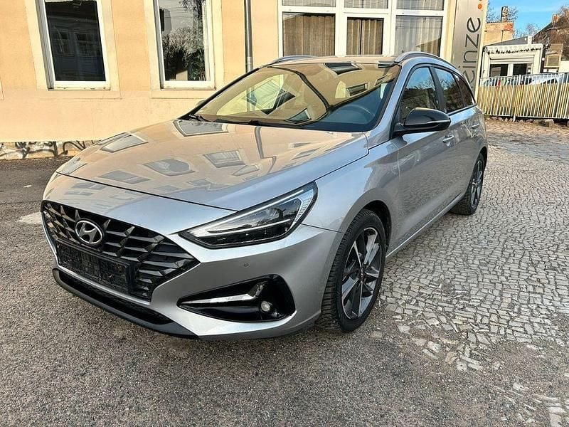 Gebraucht Hyundai i30 Edition 30+ 116 PS (85 kW) 2021 Silber Kombi