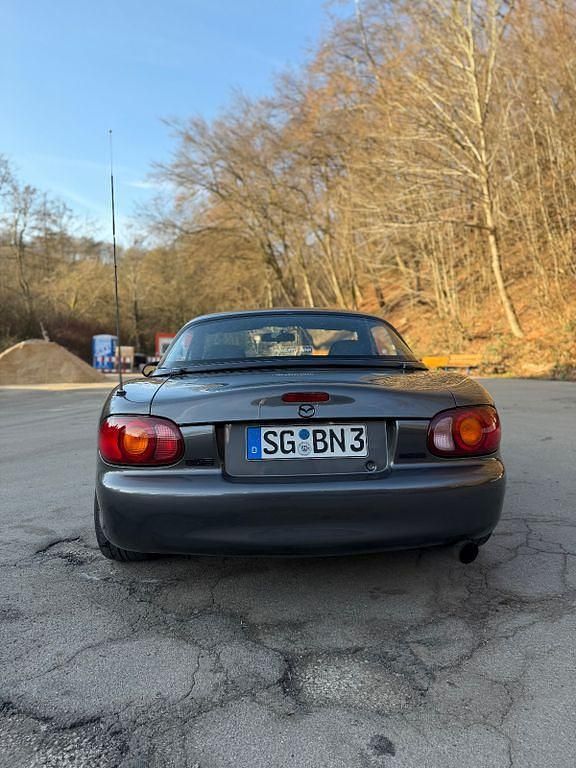 Gebraucht Mazda MX5 250 PS (183 kW) 2000 Grau Cabrio