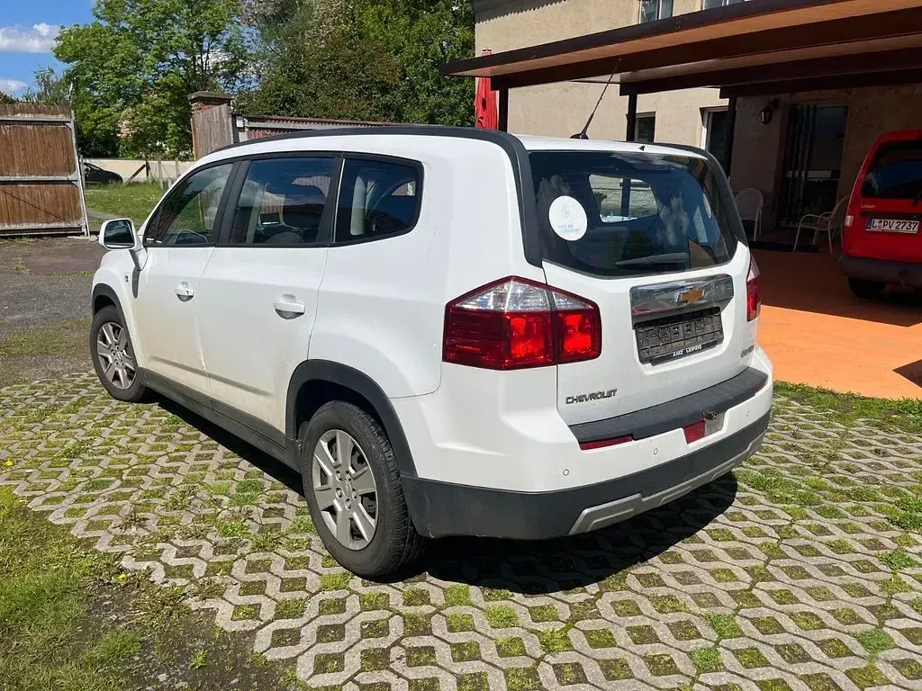 Usado Chevrolet Orlando LT 131 HP (96 kW) 2012 Branco Monovolume