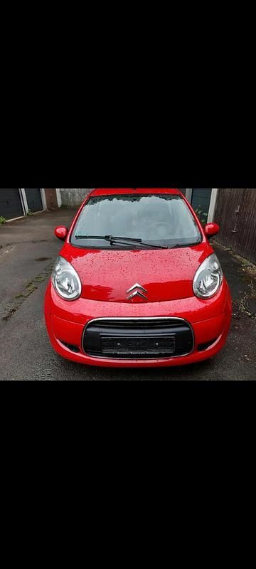Rot Gebraucht 2012 Citroën C1 Kleinwagen | 2.999 € (Fairer Preis) - Bild 1/4