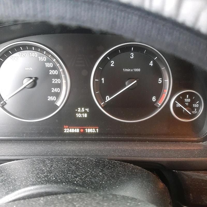 Gebraucht BMW 520 184 PS (135 kW) 2014 Schwarz Kombi