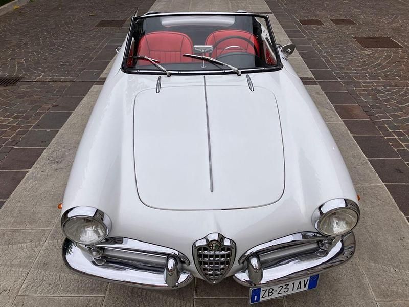 Weiß Gebraucht 1960 Alfa Romeo Giulietta Cabrio | 100.000 € - Bild 1/4