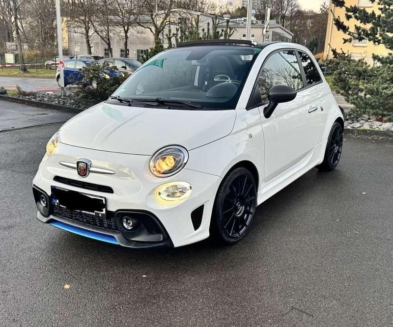 Weiß Gebraucht 2022 Abarth 595C Cabrio | 15.850 € (Guter Preis) - Bild 1/4