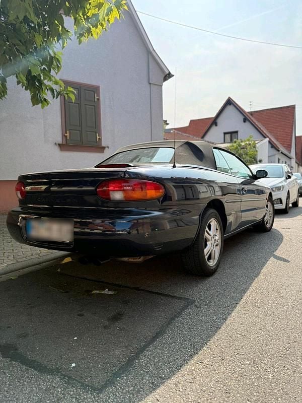 Blau Gebraucht 1998 Chrysler Stratus Cabrio | 4.499 € (Fairer Preis) - Bild 1/4