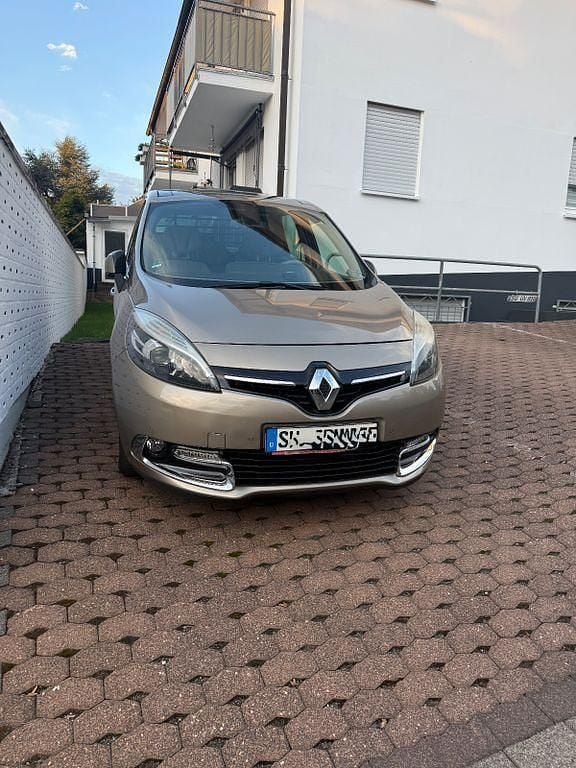 Beige Gebraucht 2013 Renault Scénic III Initiale Paris Van / Kleinbus | 4.900 € (Guter Preis) - Bild 1/4