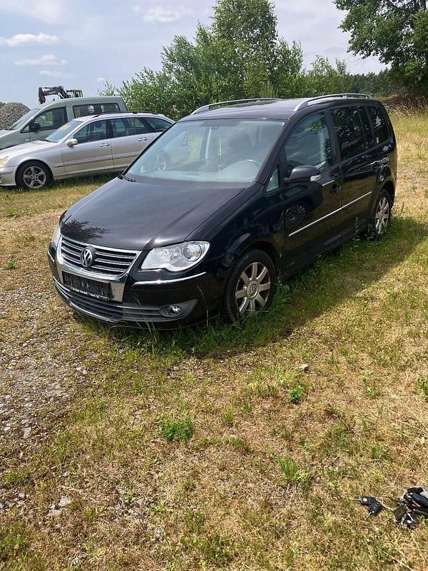 Schwarz Gebraucht 2008 VW Touran Van / Kleinbus | 1.900 € (Superpreis) - Bild 1/4