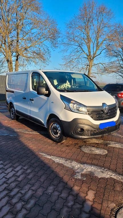 Gebraucht Renault Trafic 95 PS (69 kW) 2018 Weiß Van / Kleinbus