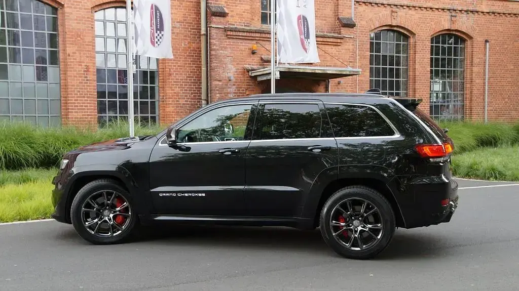 Gebraucht Jeep Grand Cherokee SRT 468 PS (344 kW) 2013 Schwarz SUV