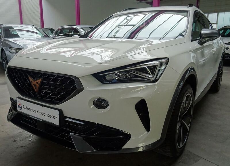 "candy" weiss Gebraucht 2024 Cupra Formentor SUV | 25.249 € - Bild 1/4