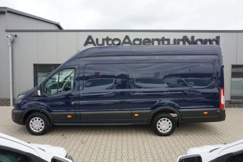 Gebraucht Ford Transit Trend 170 PS (125 kW) 2024 Blau Van