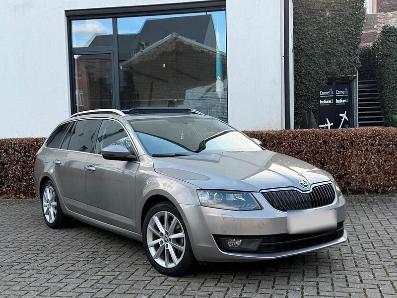 Gebraucht Skoda Octavia 150 PS (110 kW) 2017 Grau Kombi