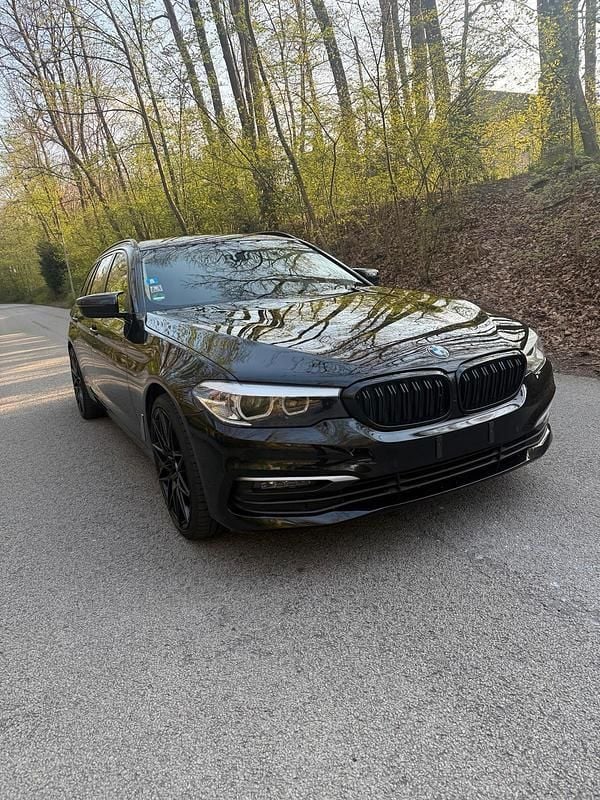 Gebraucht BMW 520 190 PS (139 kW) 2019 Schwarz Kombi