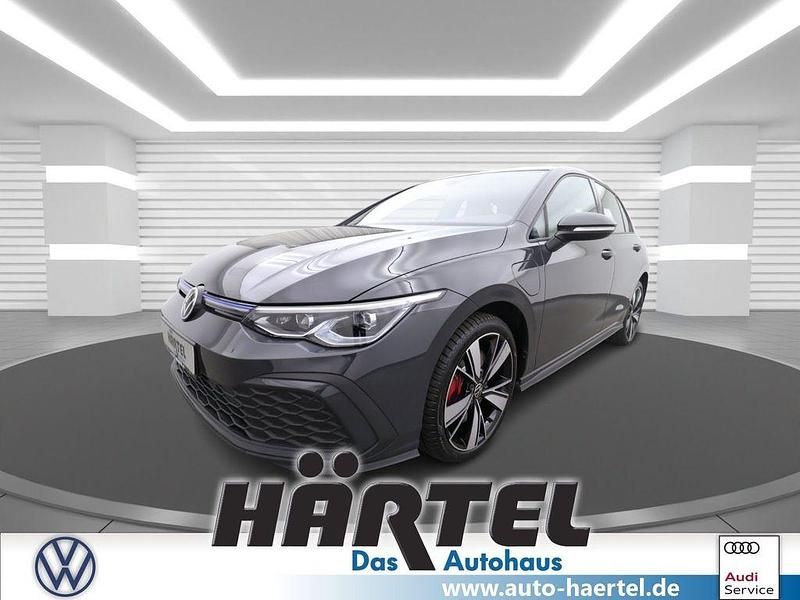 Uranograu (grey), solid Gebraucht 2022 VW Golf VIII GTE Limousine | 27.800 € (Etwas zu teuer) - Bild 1/4
