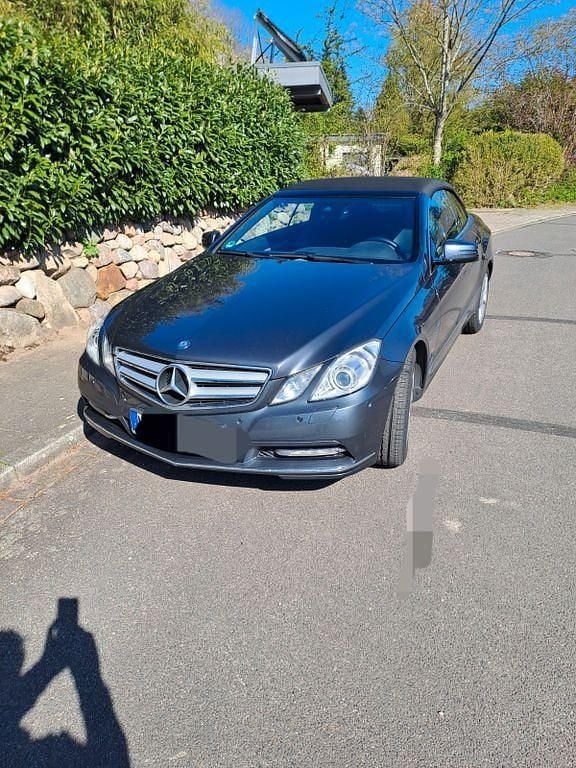 Używany Mercedes E350 Avantgarde 292 KM (214 kW) 2011 Szary Kabriolet