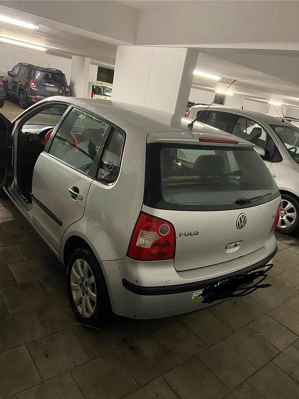 Gebraucht VW Polo 64 PS (47 kW) 2003 Grau Kleinwagen