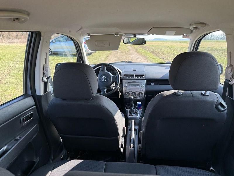 Usata Mazda 2 101 CV (74 kW) 2005 Blu Utilitaria