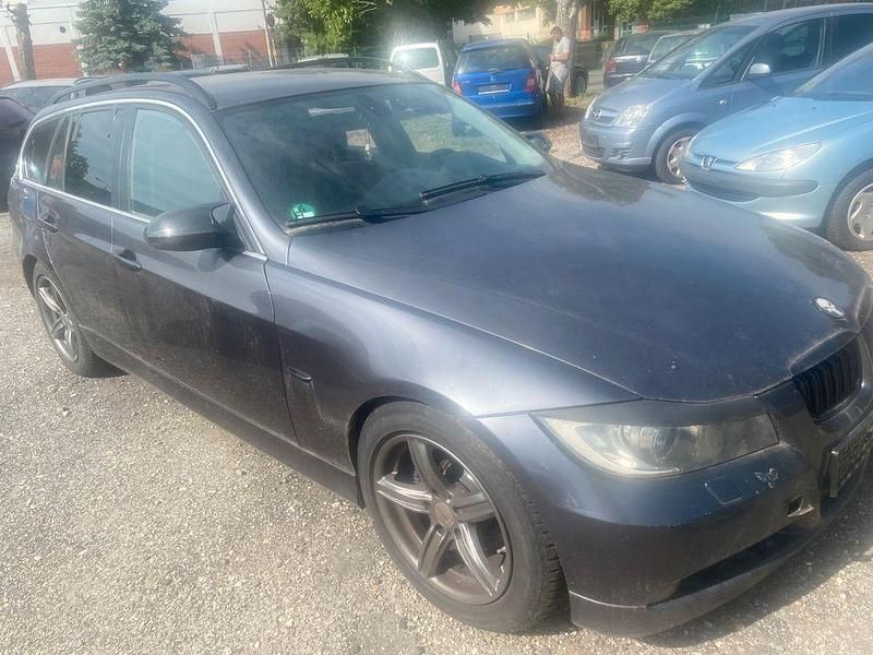 Schwarz Gebraucht 2007 BMW 325 Kombi | 2.990 € (Fairer Preis) - Bild 1/4
