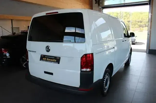 Second-hand VW Transporter 150 CP (110 kW) 2021 Alb Van