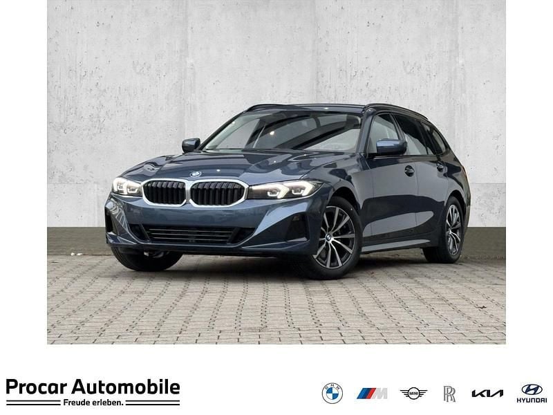 Arctic race blue Neu 2025 BMW 320 Sport Line Kombi | 46.680 € (Guter Preis) - Bild 1/4