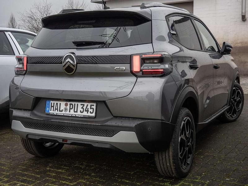 Neu Citroën C3 PureTech 101 PS (74 kW) 2025 Farbe grun turquoise/typ ausse Kleinwagen