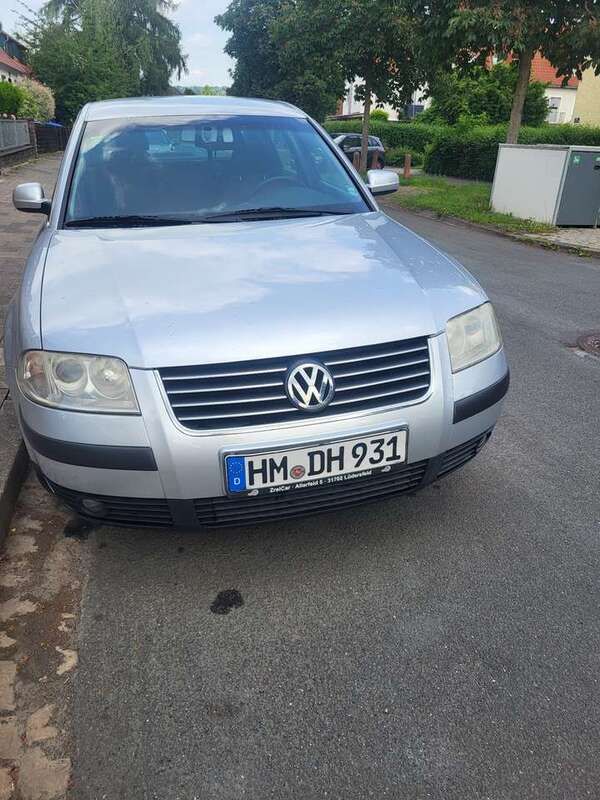 Gebraucht 2001 VW Passat Comfortline Limousine | 600 € (Superpreis) - Bild 1/4