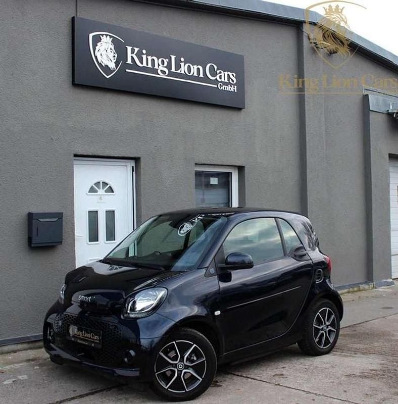 Blau Gebraucht 2021 Smart ForTwo Electric Drive Premium Coupé | 7.480 € (Superpreis) - Bild 1/4