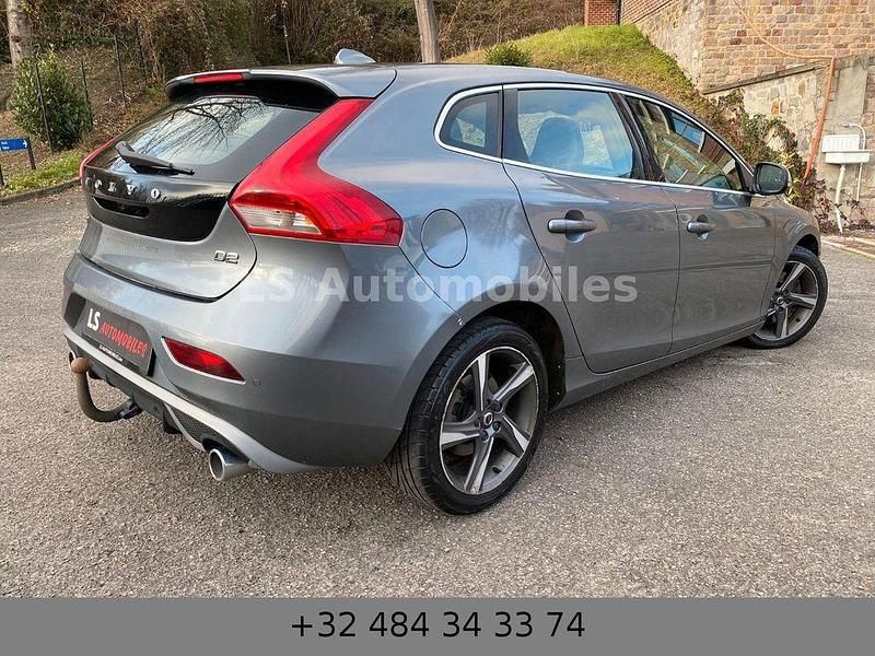 Gebraucht Volvo V40 R-Design 120 PS (88 kW) 2015 Grau Limousine