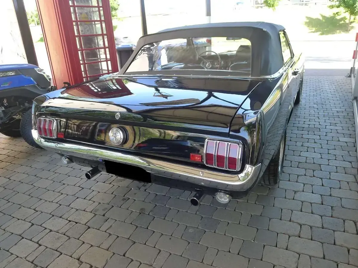 Gebraucht Ford V8 200 PS (147 kW) 1966 Schwarz Cabrio
