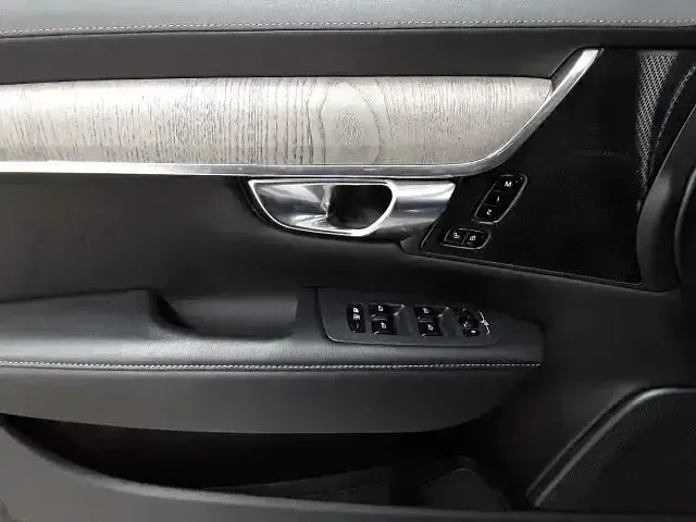 Gebraucht Volvo V90 Plus 197 PS (144 kW) 2022 Black stone Kombi