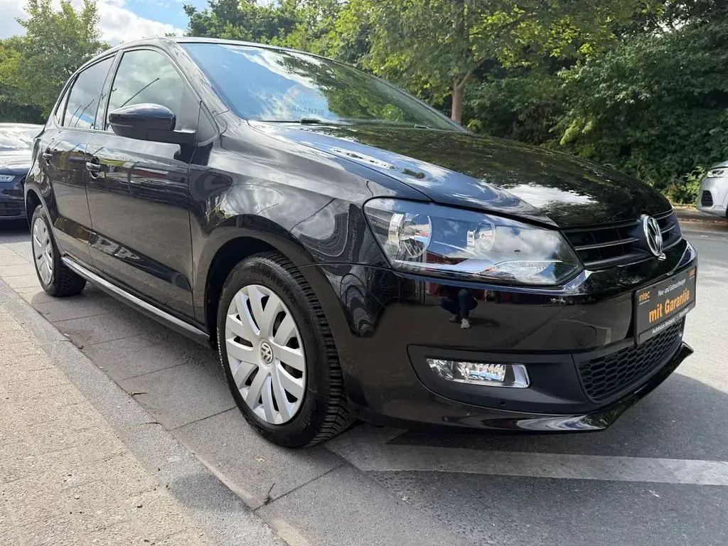 Gebraucht VW Polo Team 69 PS (50 kW) 2011 Schwarz Kleinwagen