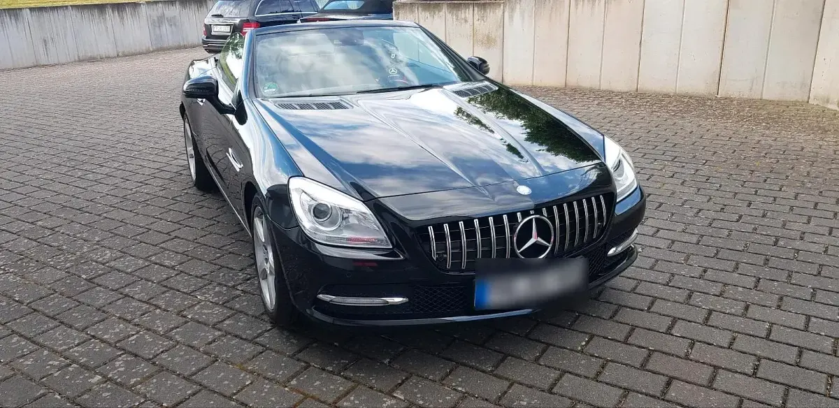 Gebraucht Mercedes SLK200 184 PS (135 kW) 2011 Schwarz Cabrio