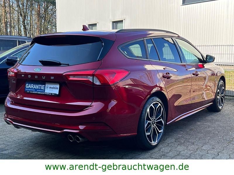 Usata Ford Focus ST-Line 150 CV (110 kW) 2020 Rosso Station wagon