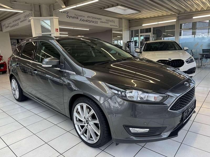 Gebraucht Ford Focus Cool & Connect 150 PS (110 kW) 2017 Schwarz Kombi