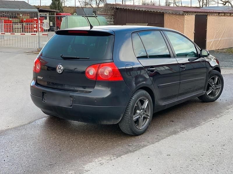 Gebraucht VW Golf V 105 PS (77 kW) 2008 Schwarz Kleinwagen