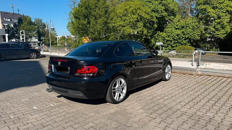 Gebraucht BMW 118 Coupé M Sport 143 PS (105 kW) 2010 Schwarz Coupé