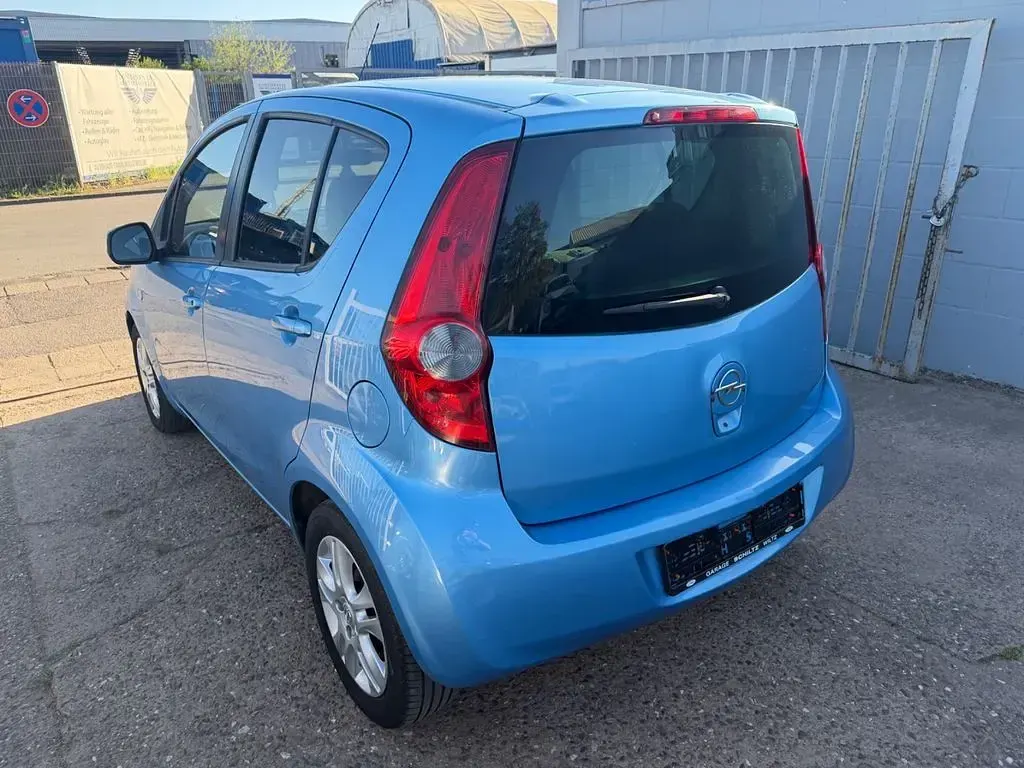 Second-hand Opel Agila Edition 94 CP (69 kW) 2012 Albastru Hatchback