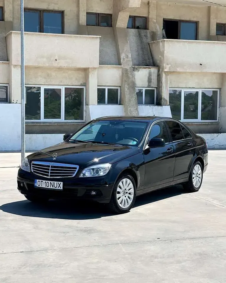 Gebraucht Mercedes C220 Elegance 170 PS (125 kW) 2008 Schwarz Limousine