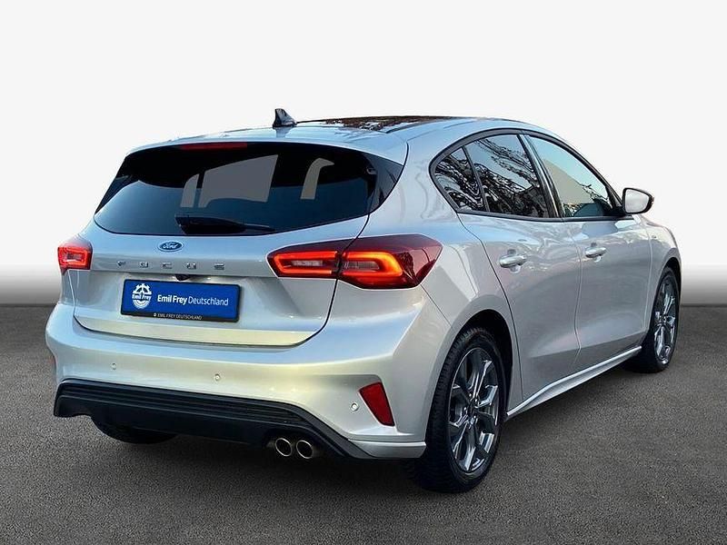 Gebraucht Ford Focus ST-Line X 155 PS (114 kW) 2024 Moondust silber metallic Limousine