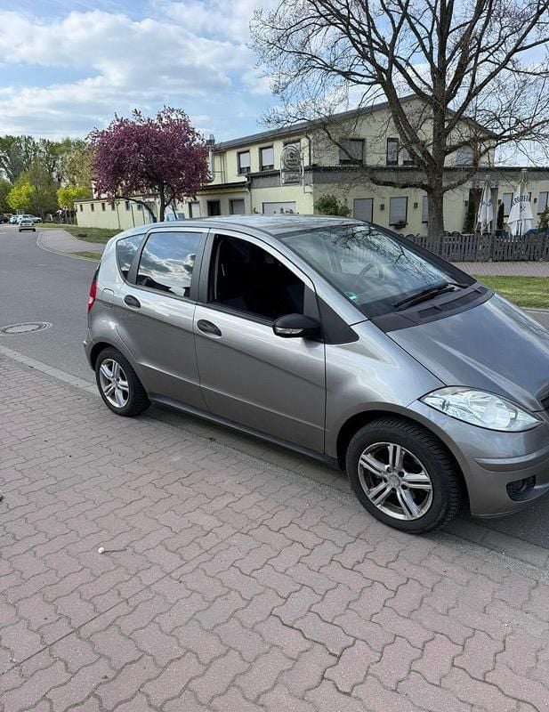 Gebraucht Mercedes A150 Elegance 95 PS (69 kW) 2005 Grau Kleinwagen