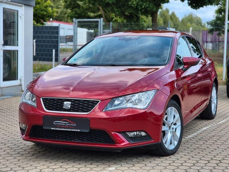 Rot Gebraucht 2014 Seat Leon Style Limousine | 8.990 € (Fairer Preis) - Bild 1/4