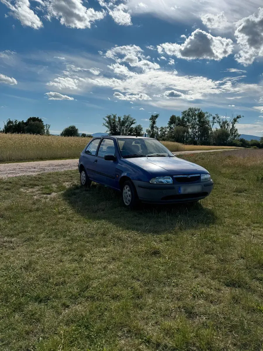 Gebraucht Mazda 121 58 PS (42 kW) 1997 Kleinwagen